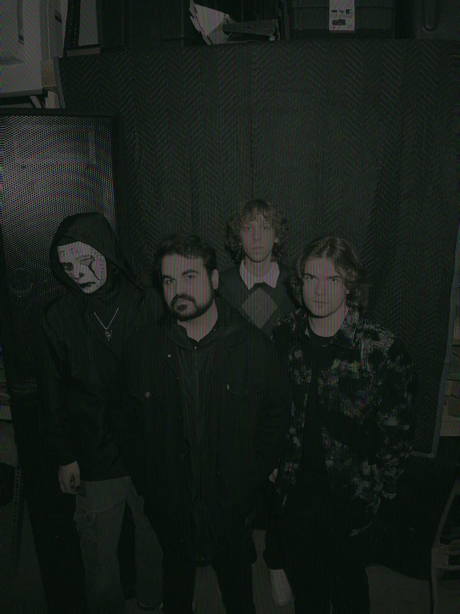 heaving. share new single "carsick"