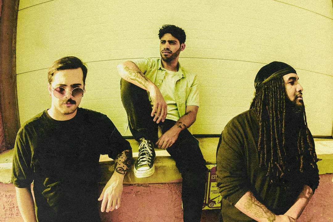 image of En Masse Release brutal hardcore perfection with new single "Masq"