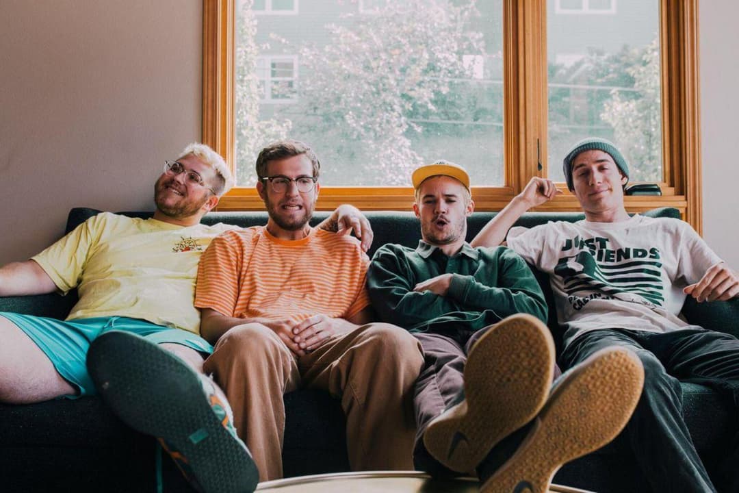 Mom Jeans. musician - artist profile photo