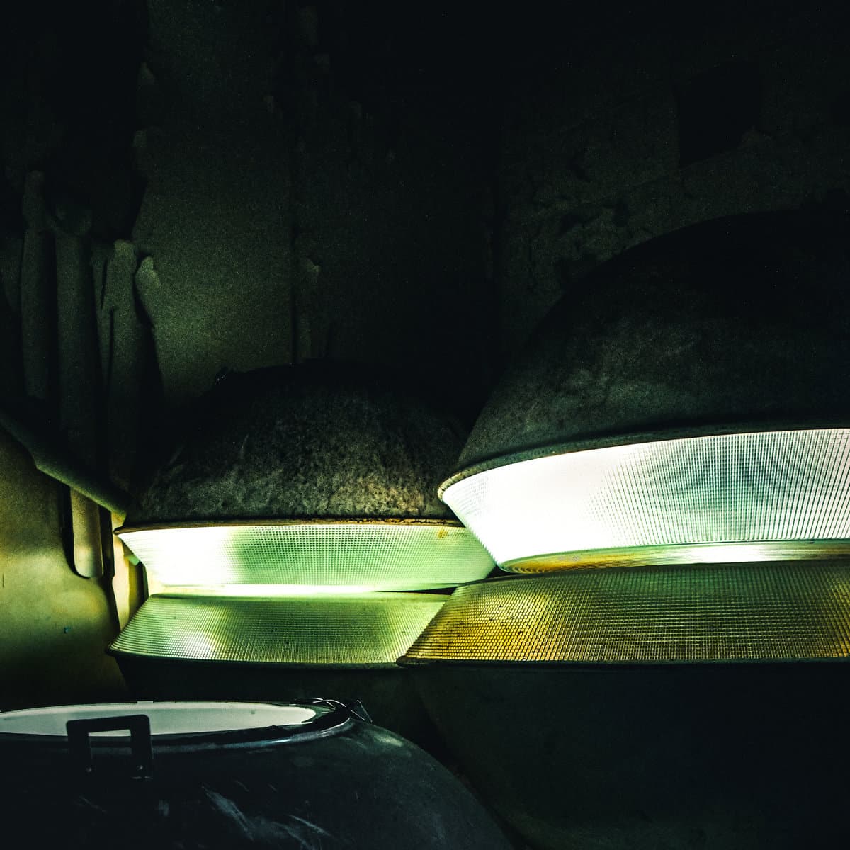 why are you still dreaming? by heaving. album cover art - Shoegaze, Grunge, Post Hardcore, Alt Metal